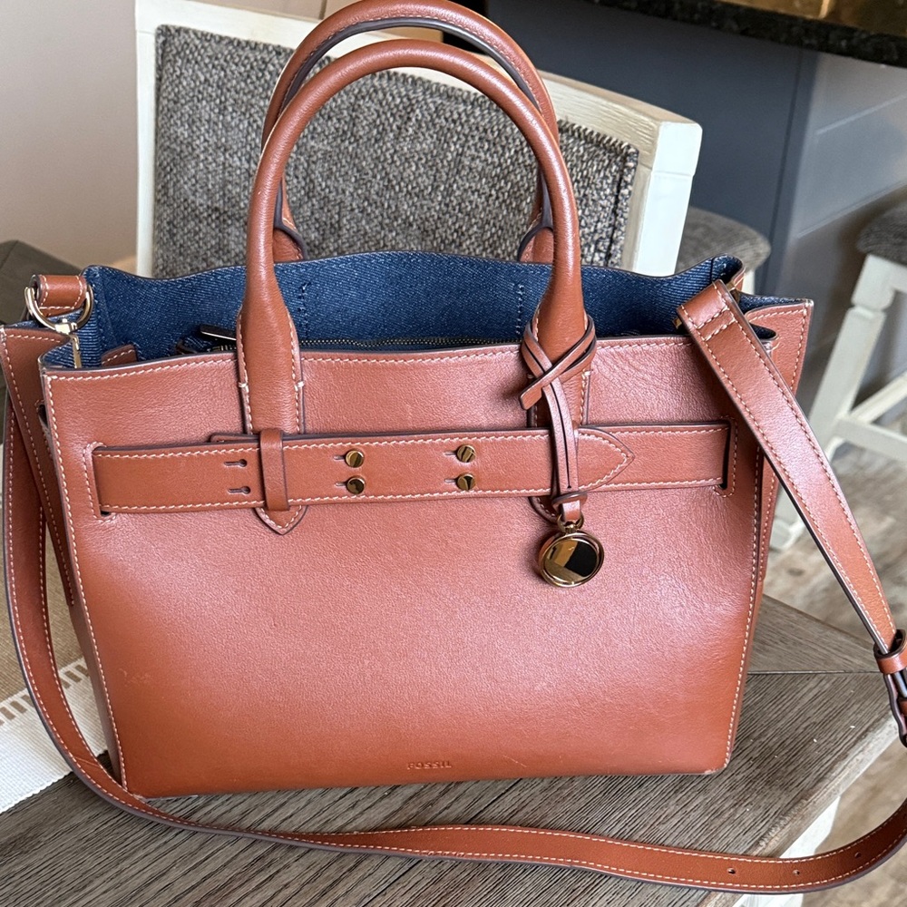 Fossil Elegant Tan Leather Handbag